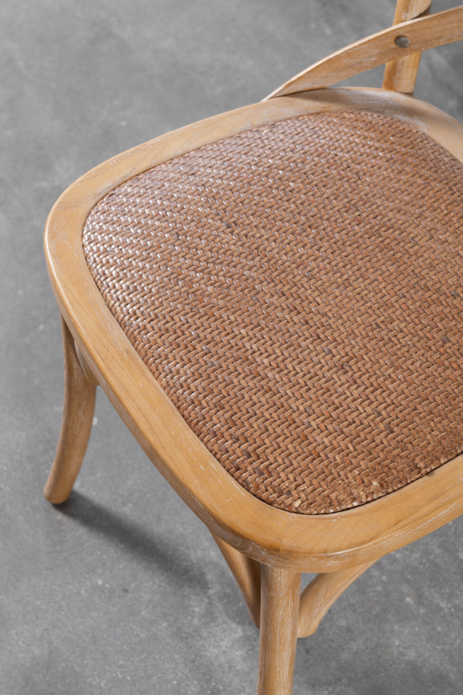 כיסא גב איקס מעץ מלא - גוון חום מולבן