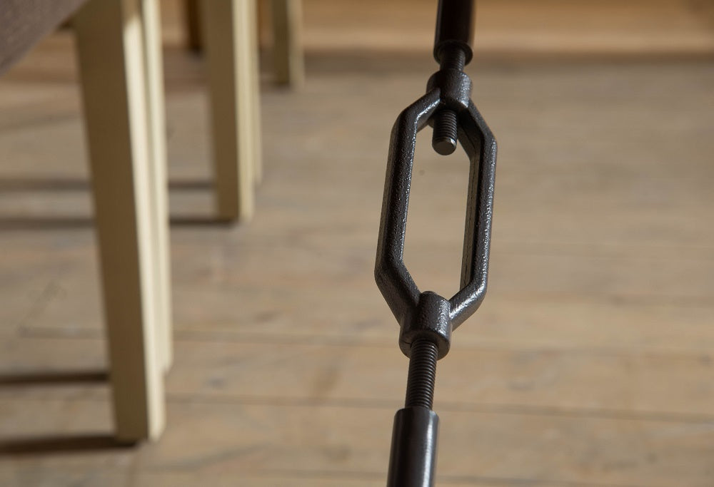 שולחן אוכל נפתח מעץ מלא מקולקציית בורדו