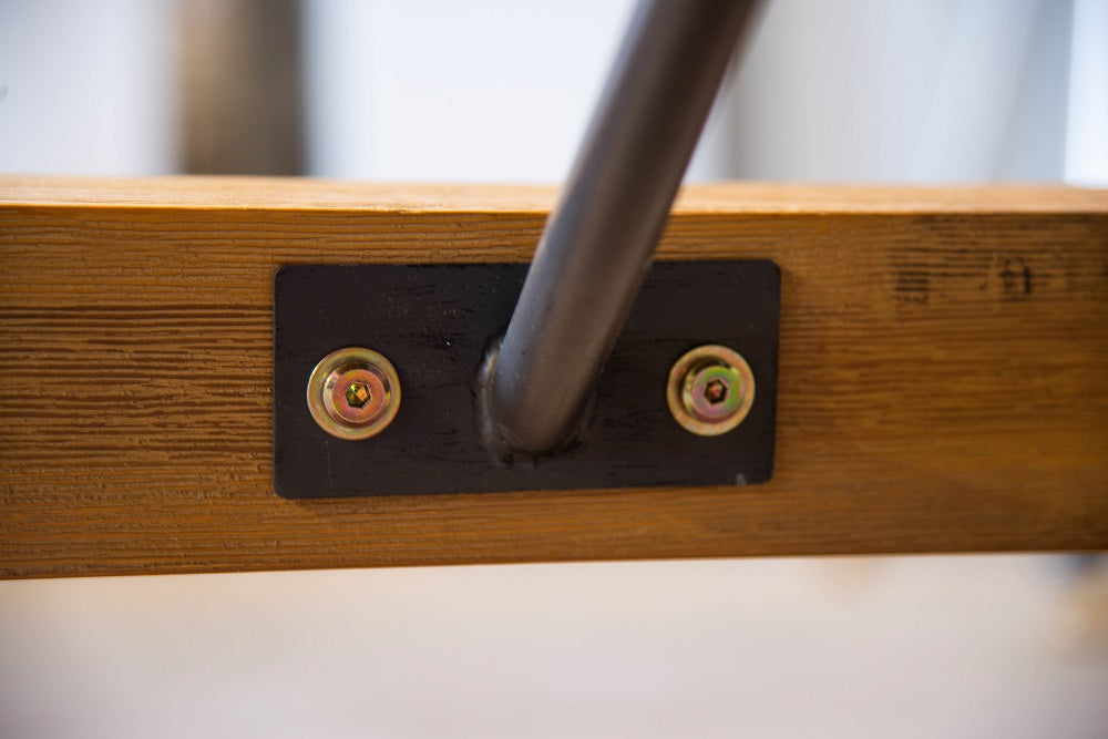 שולחן אוכל נפתח מעץ מלא מקולקציית בורדו