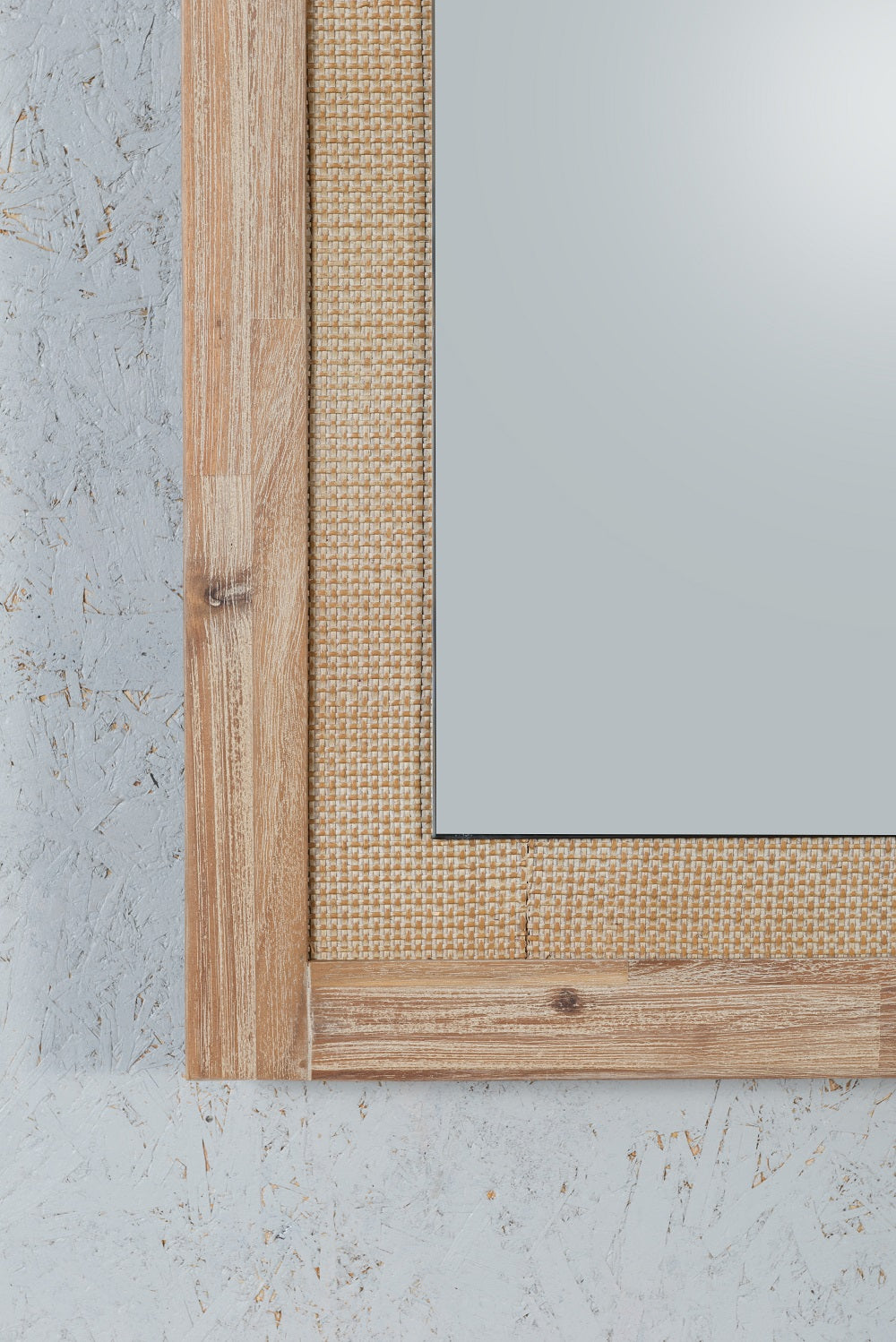 מראה מעץ מלא בסנגון כפרי