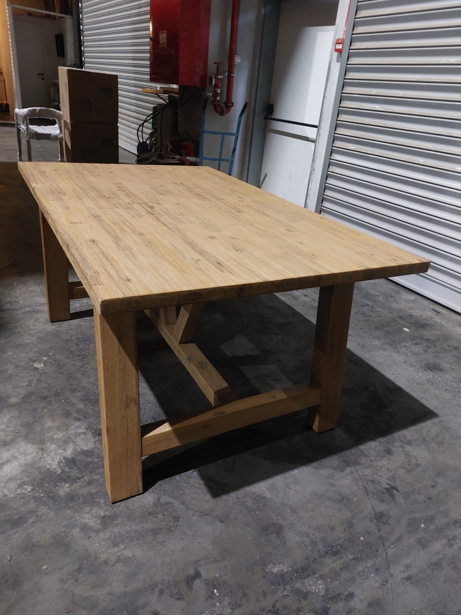 שולחן אוכל מעץ מלא מקולקציית טרפז 160/100- סוג ב'!