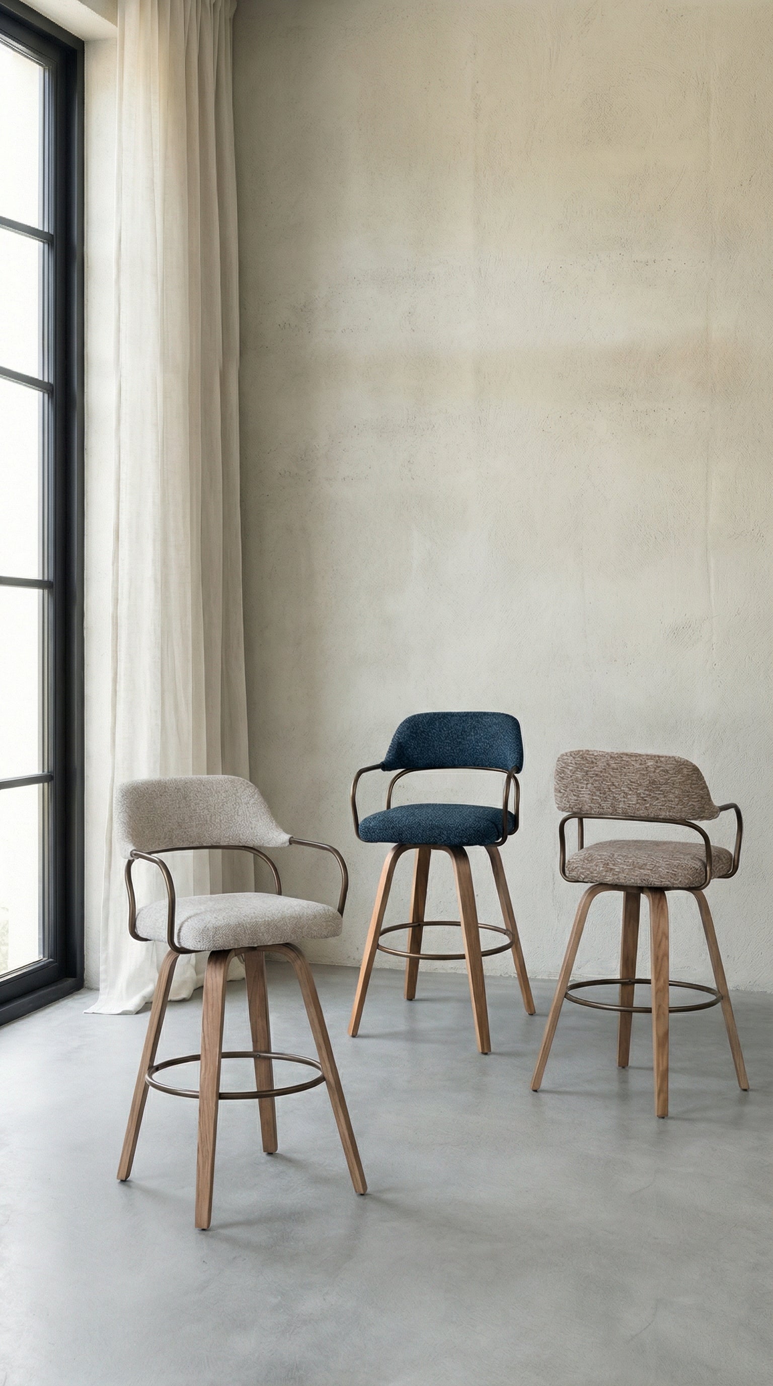 כיסא בר ידיות מתכת דקות בד ג'ינס