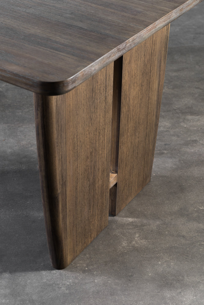 שולחן אוכל מעץ מקולקציית טרוורטין