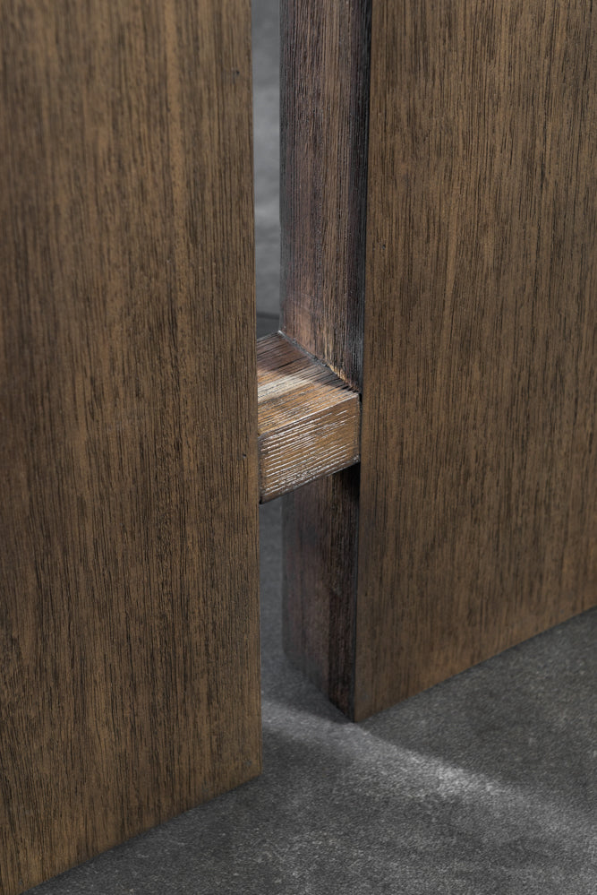 שולחן אוכל מעץ מקולקציית טרוורטין