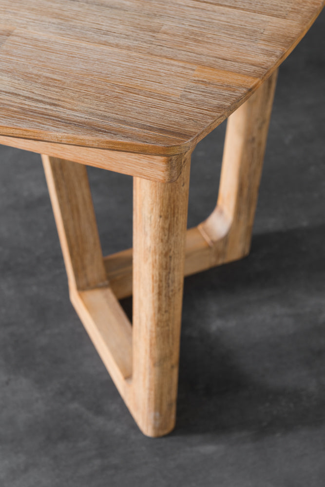 שולחן אוכל מעץ מקולקציית מטרו