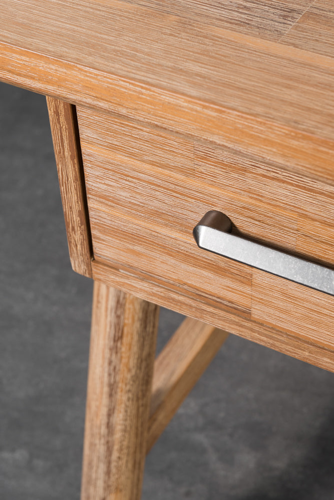 שולחן עבודה מעץ מקולקציית מטרו