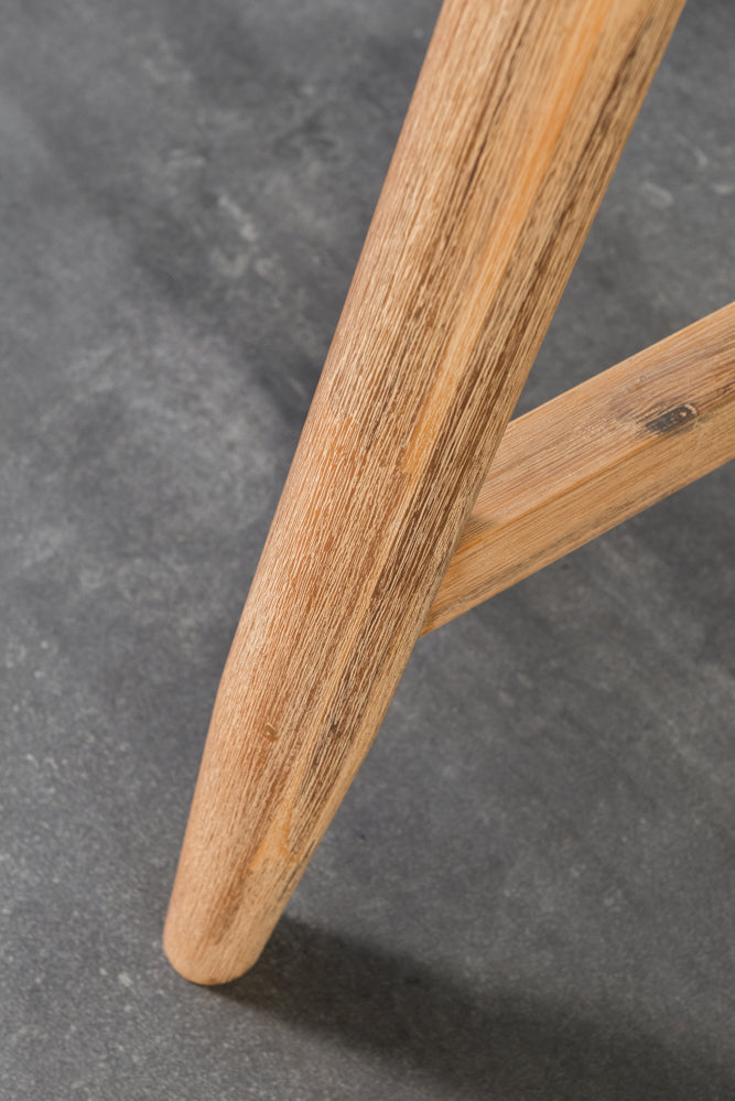 שולחן עבודה מעץ מקולקציית מטרו