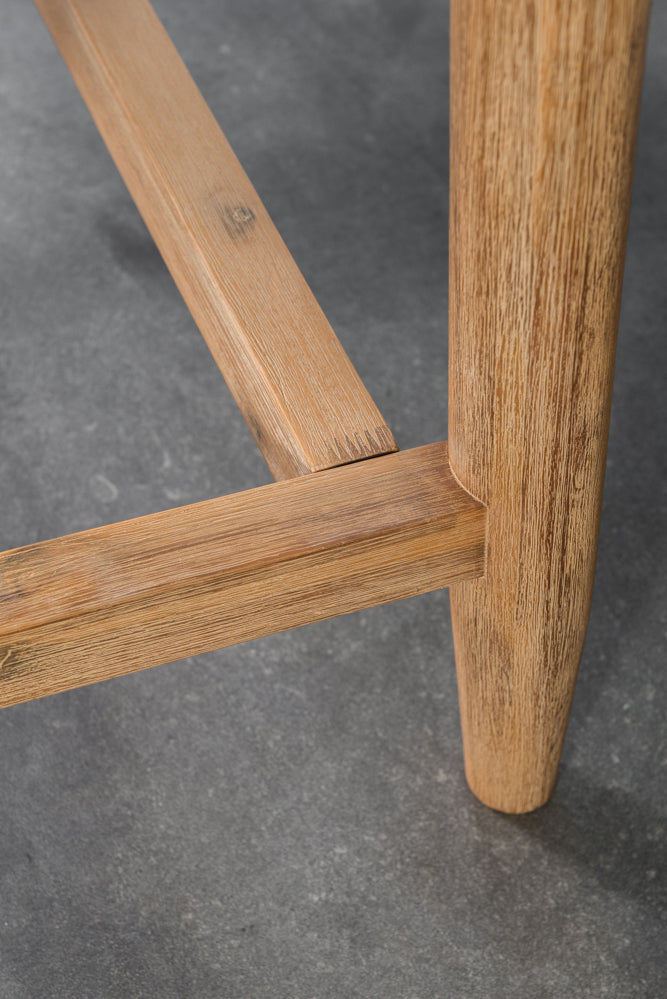 שולחן עבודה מעץ מקולקציית מטרו