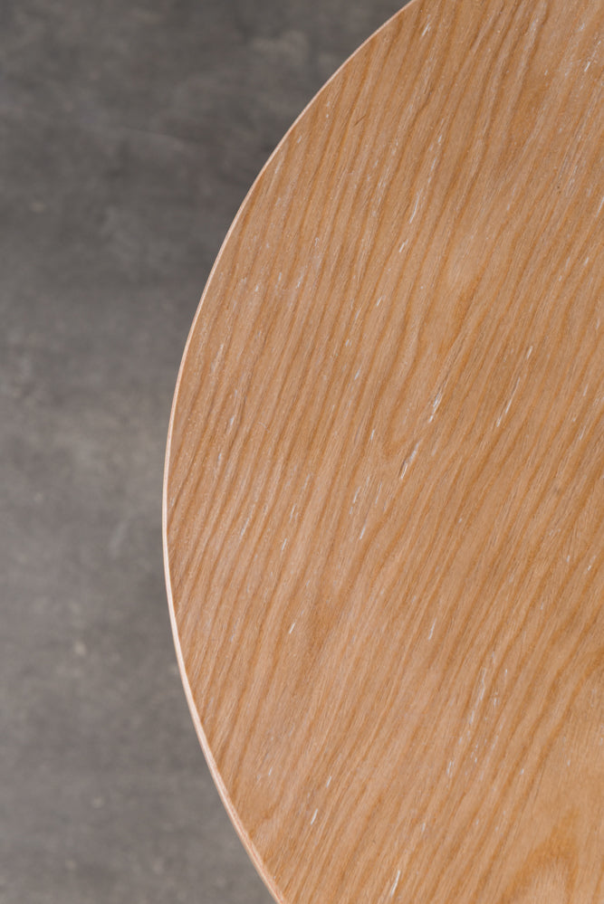 שולחן סלון עגול קטן מעץ מלא