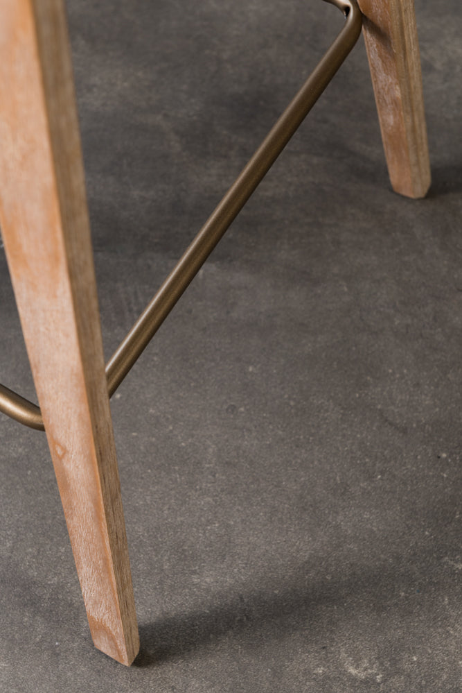 כיסא בר עץ גב ומושב מרופדים בד חום