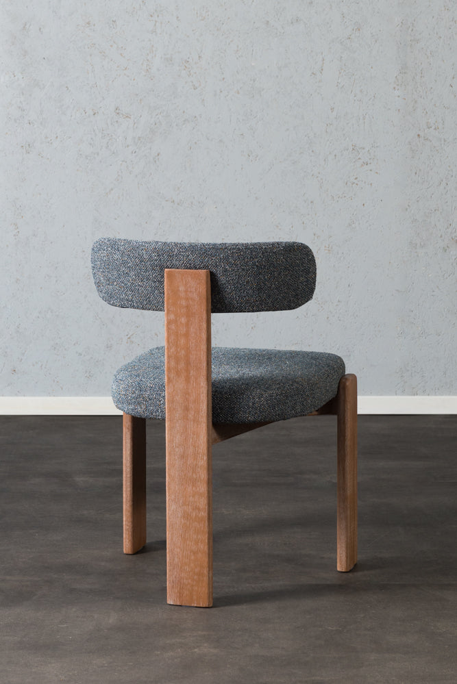 כיסא מרופד רגלי עץ בד ג'ינס