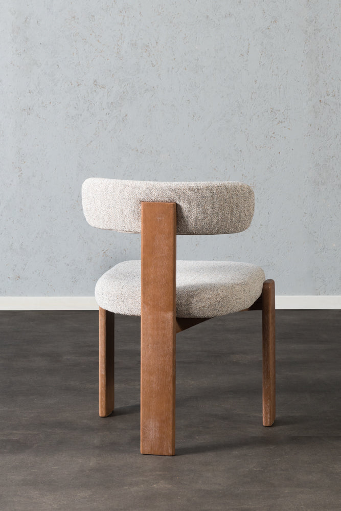 כיסא מרופד רגלי עץ בד בהיר