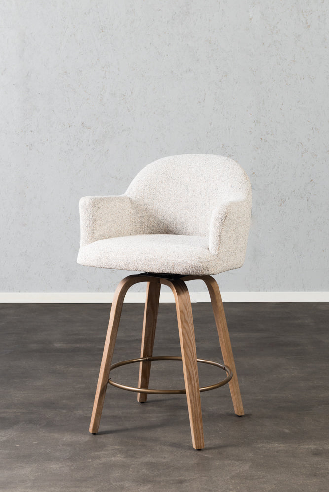 כיסא בר ריפוד מלא בד בהיר