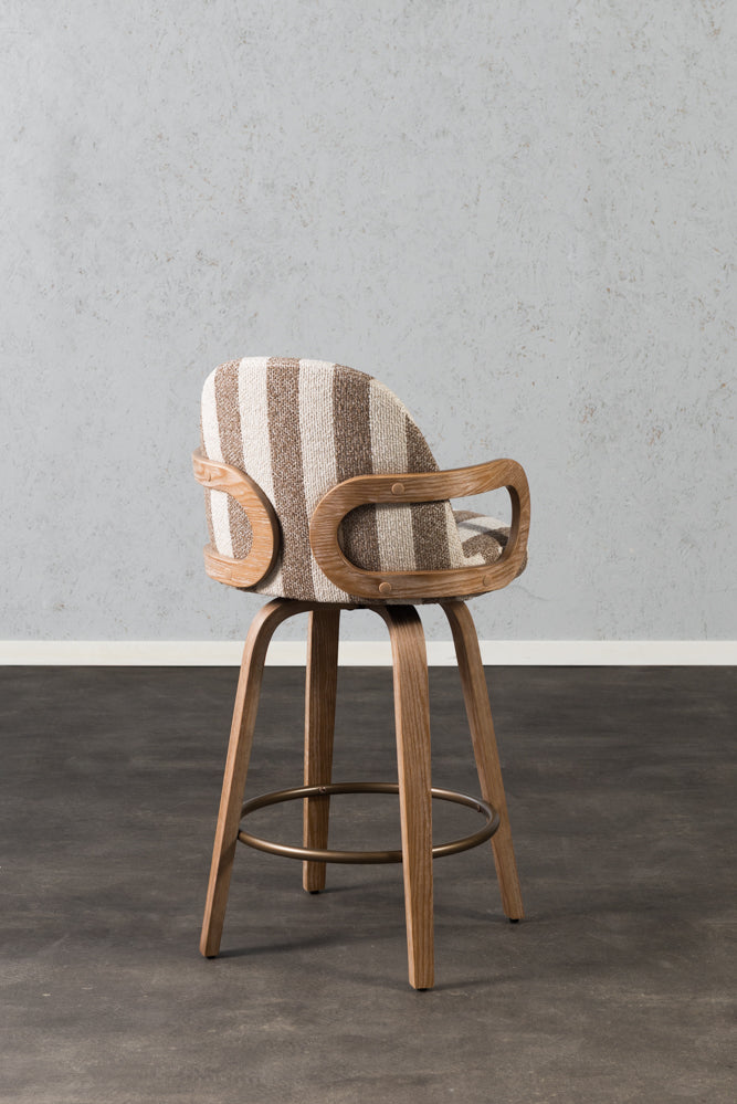 כיסא בר מרופד ידיות עץ בד פסים חום