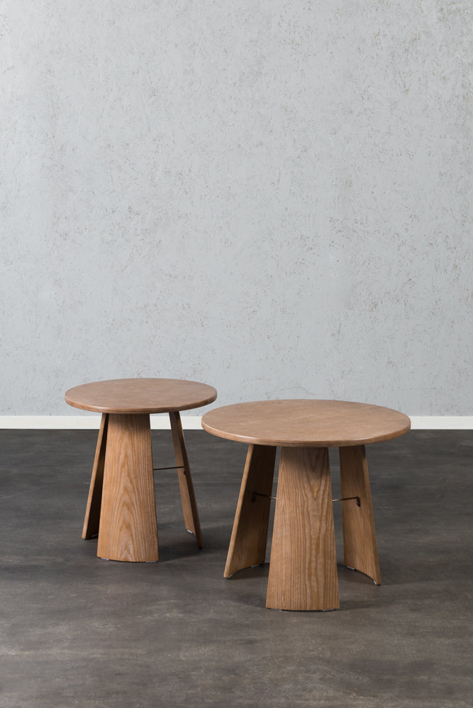 שולחן סלון עגול קטן מעץ מלא