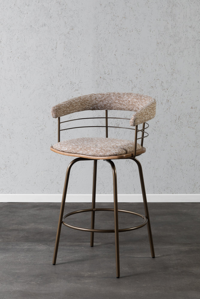 כיסא בר מרופד משענת מעוגלת בשילוב מתכת בד חום