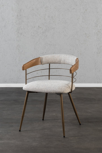 כיסא משענת מעוגלת בשילוב מתכת בד בהיר