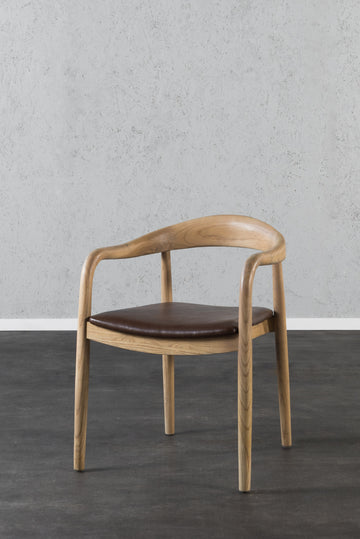 כיסא טוקיו עץ בהיר דמוי עור