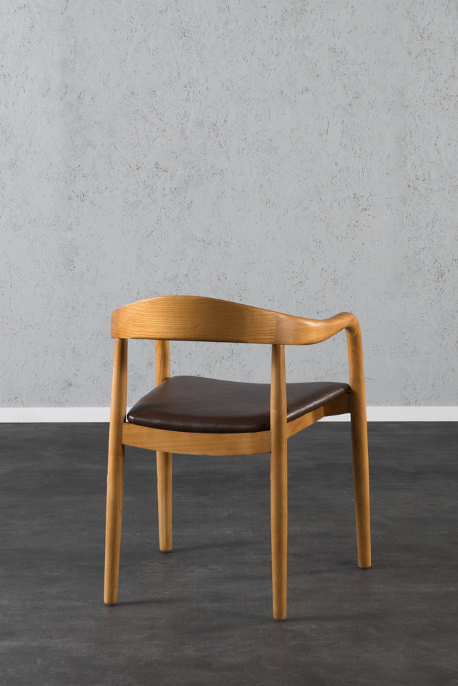 כיסא טוקיו עץ טבעי דמוי עור