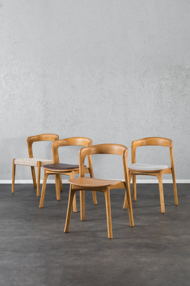 כיסא ירח עץ גוון אחיד