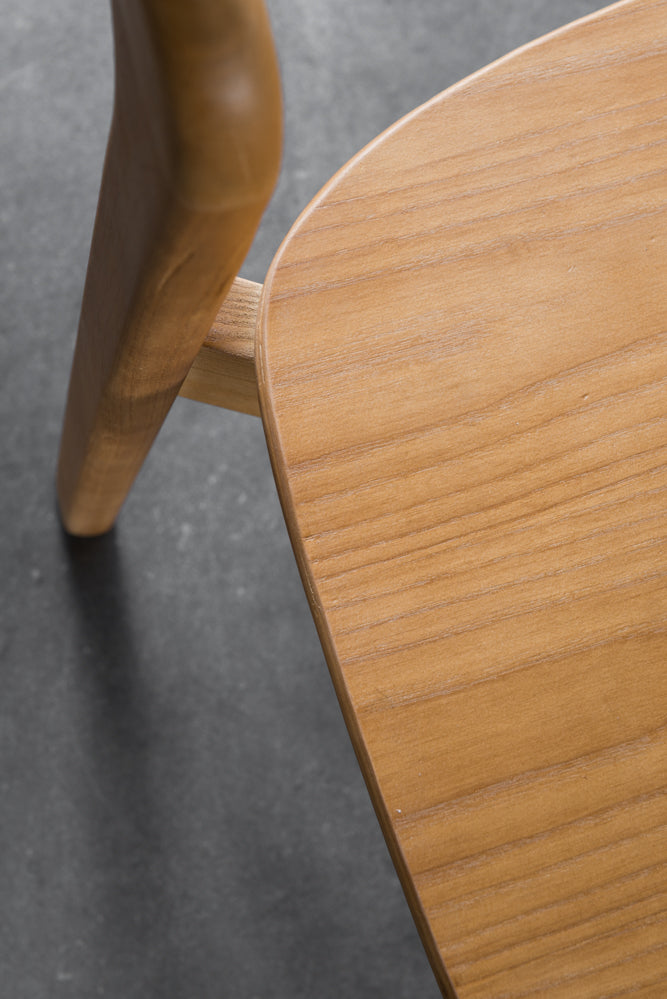 כיסא ירח עץ גוון אחיד