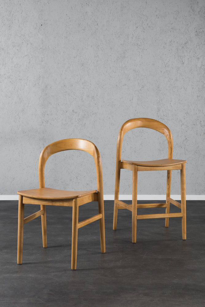 כיסא דגם סהר עץ טבעי