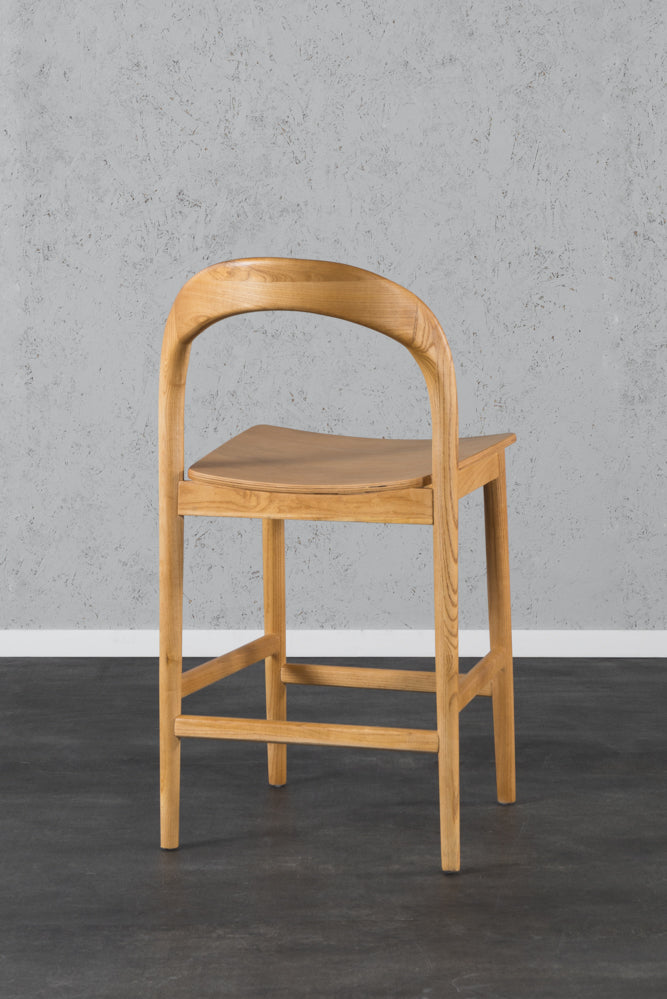 כיסא בר סהר גוון אחיד