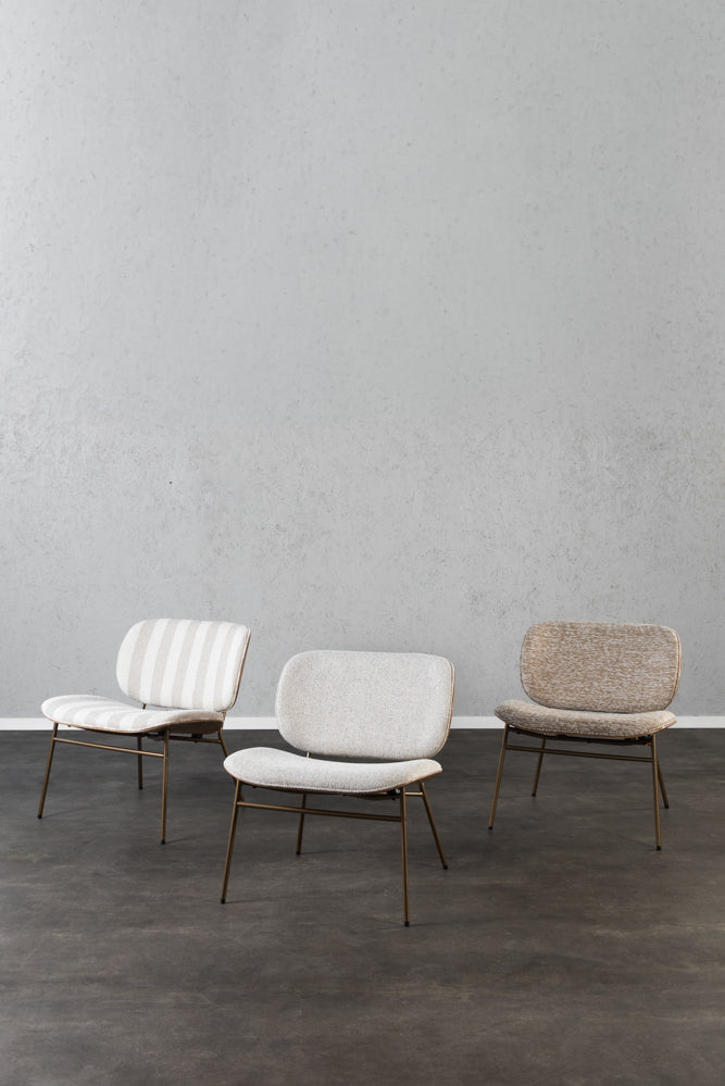 כורסא מודרנית בד בהיר