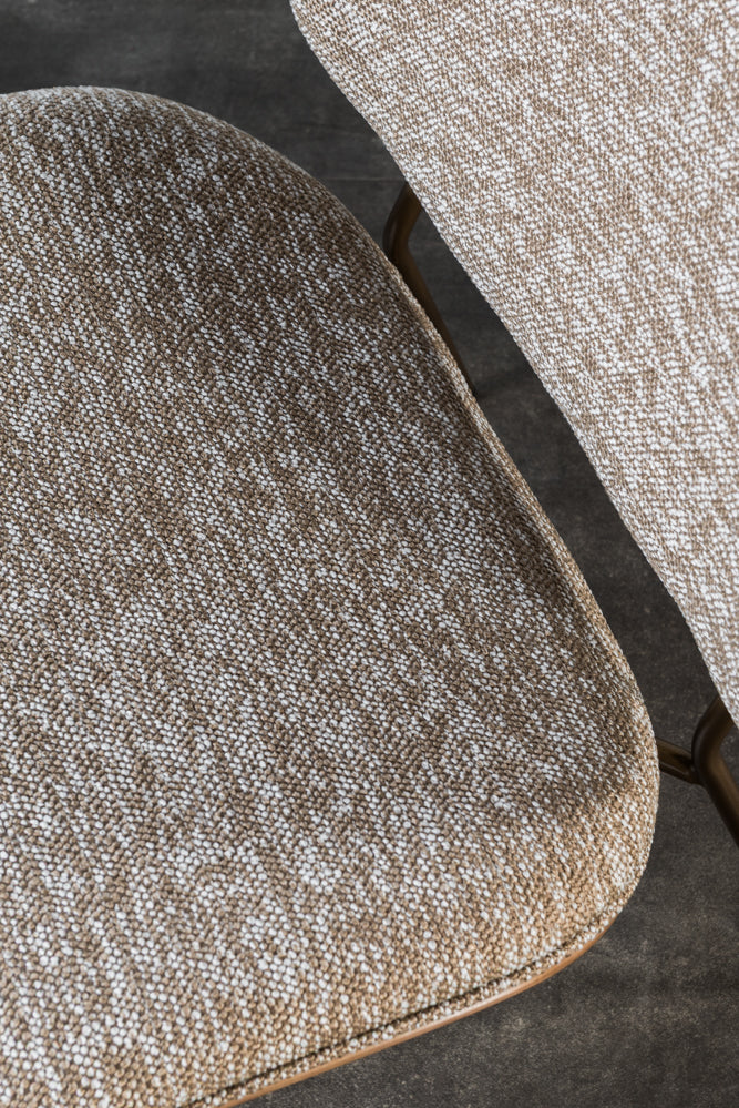 כורסא מודרנית בד חום