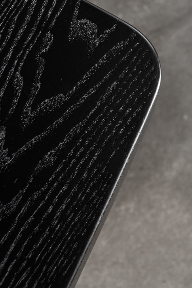 שולחן סלון שחור אמורפי