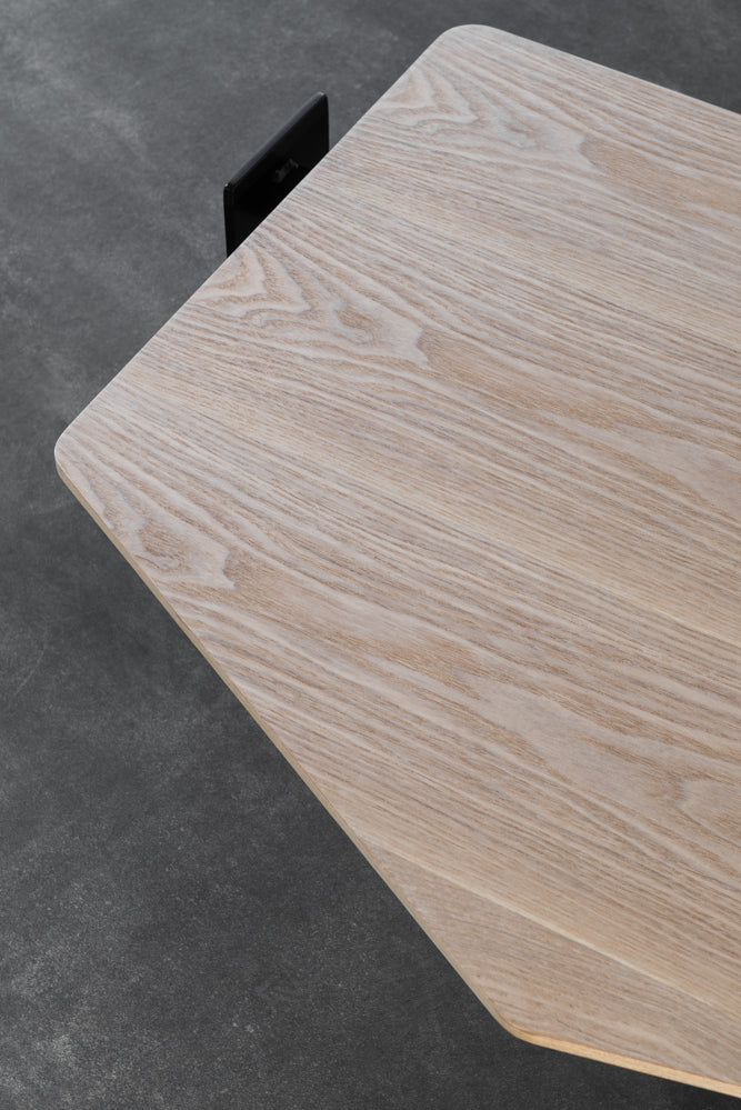 שולחן סלון אלון טבעי רגלי ברזל שחורות