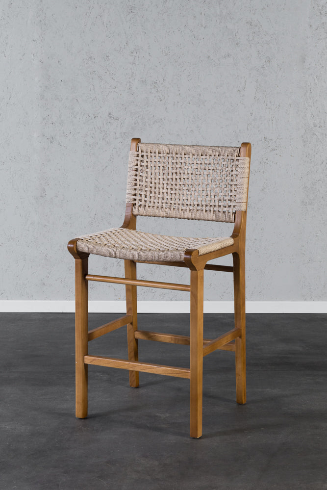 כיסא בר חבלים מעץ מלא גוון עץ טבעי