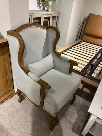 כורסא גדולה עץ אלון בד “קרח” - סוג ב'!