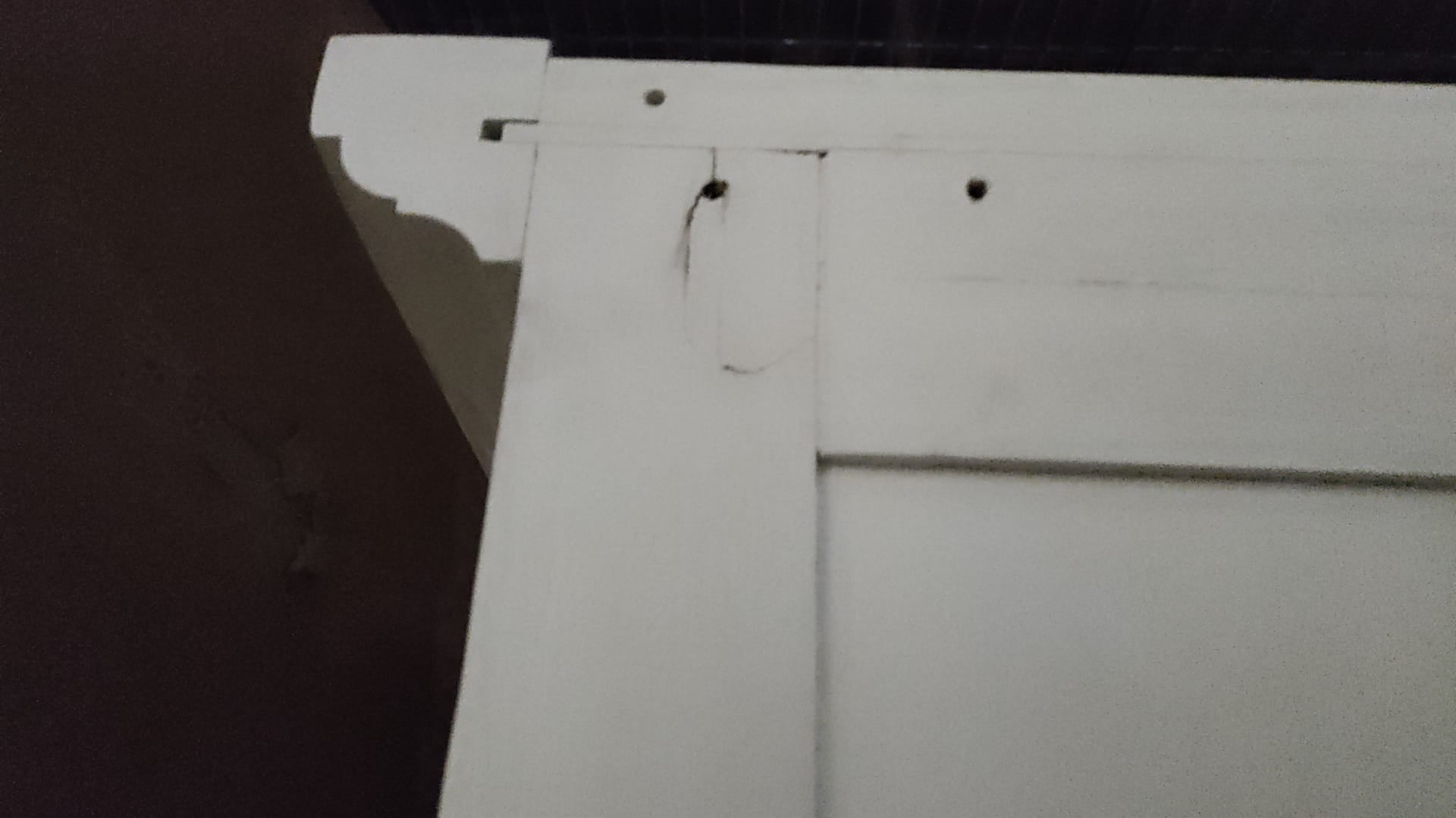 ארון בגדים נורמנדי לבן - סוג ב'!