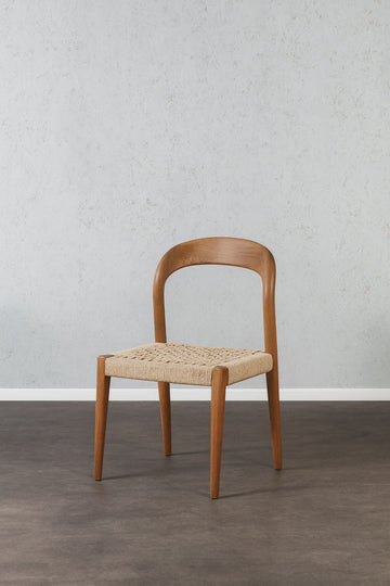 כיסא דגם סהר