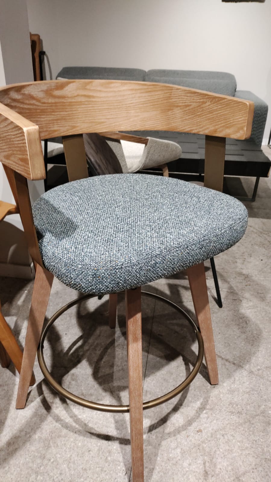 כיסא בר רגלי עץ ידיות מוטות מתכת בד ג'ינס - סוג ב'