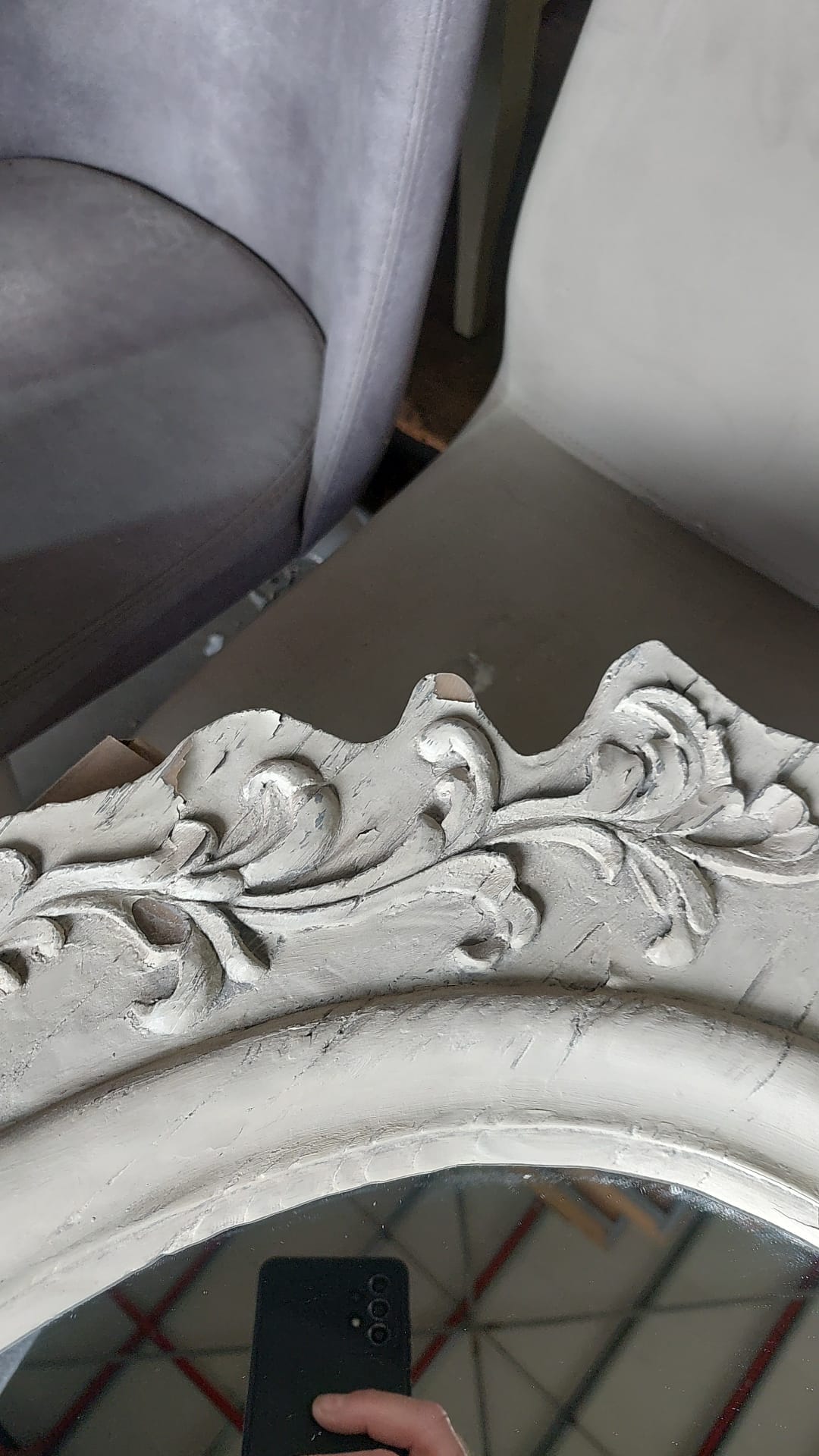 מראה אובלית מקולקציית שאטו - סוג ב'