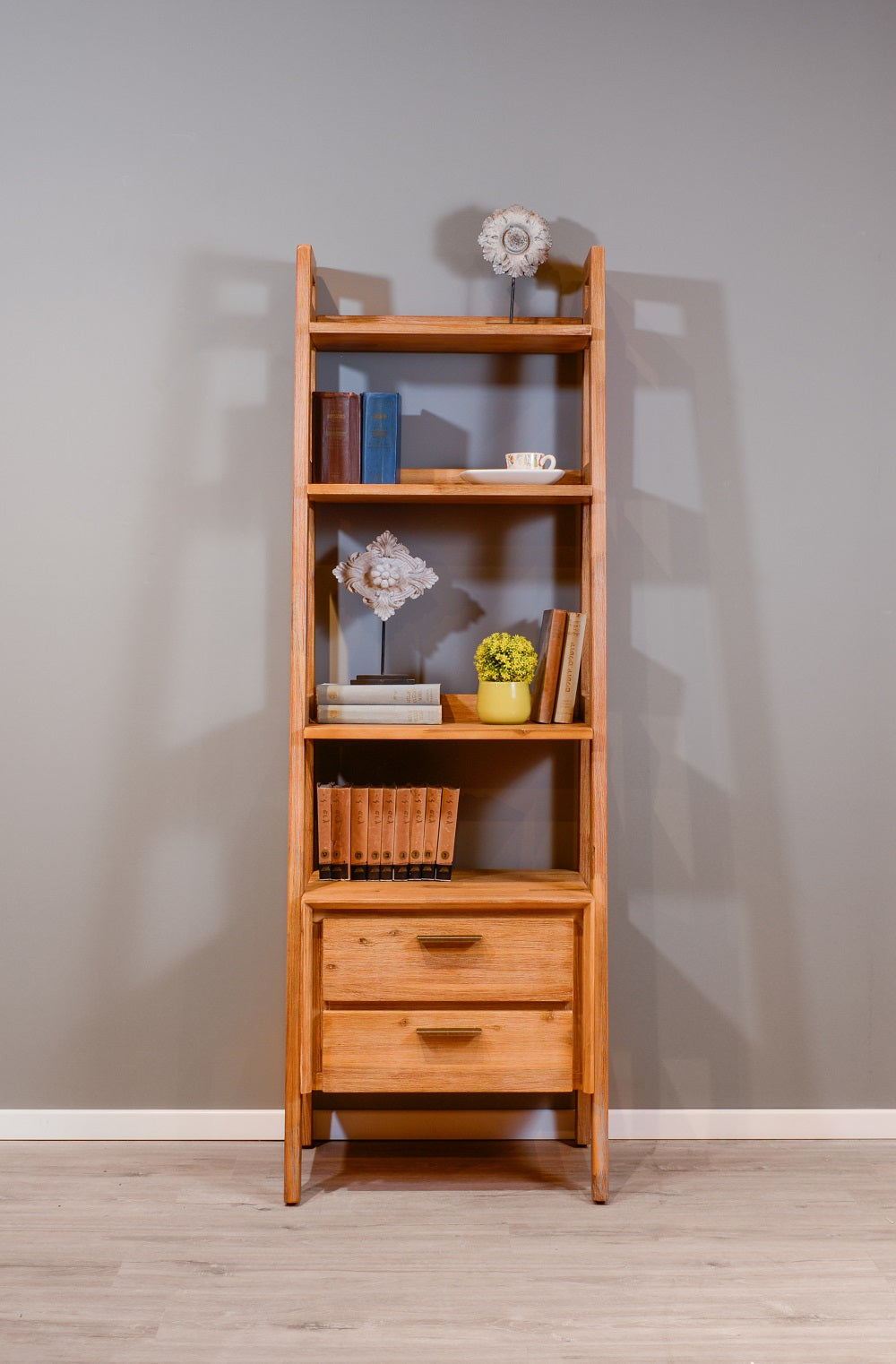 ספרייה מעץ מלא מקולקציית נורמנדי