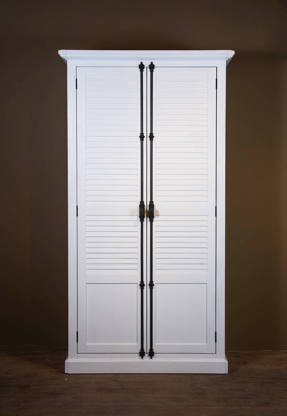 ארון בגדים נורמנדי לבן - סוג ב'!